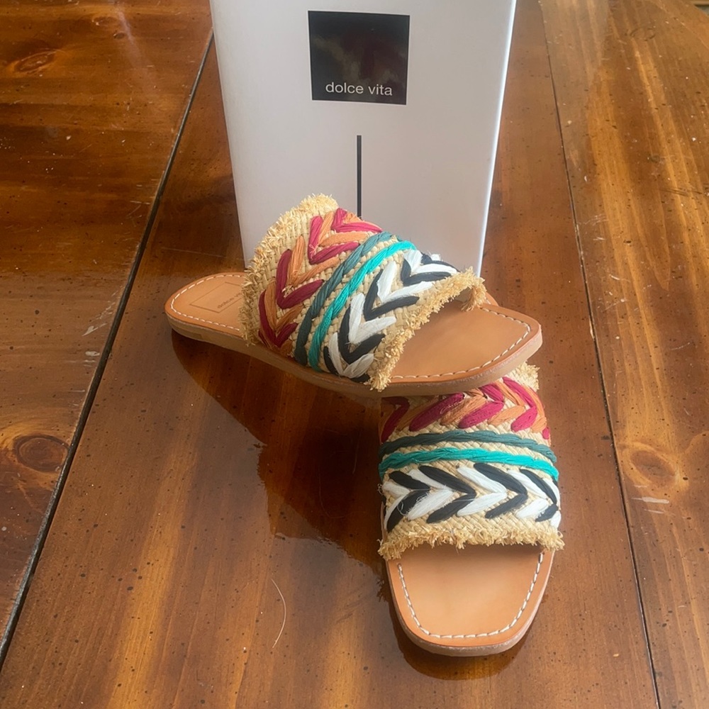 Dolce Vita Corey Natural Multi Raffia sandals women’s size 7 straw woven